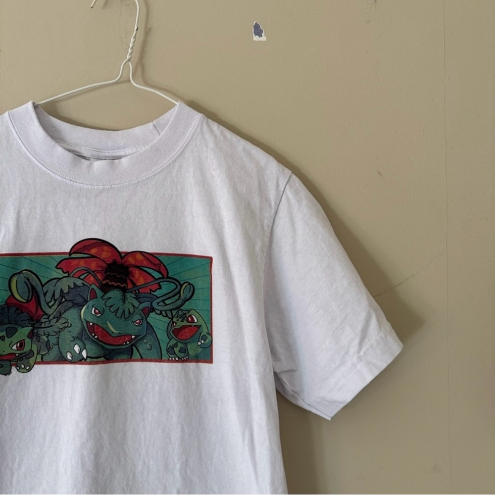 Vintage Pokemon Venusaur Evolution Tee